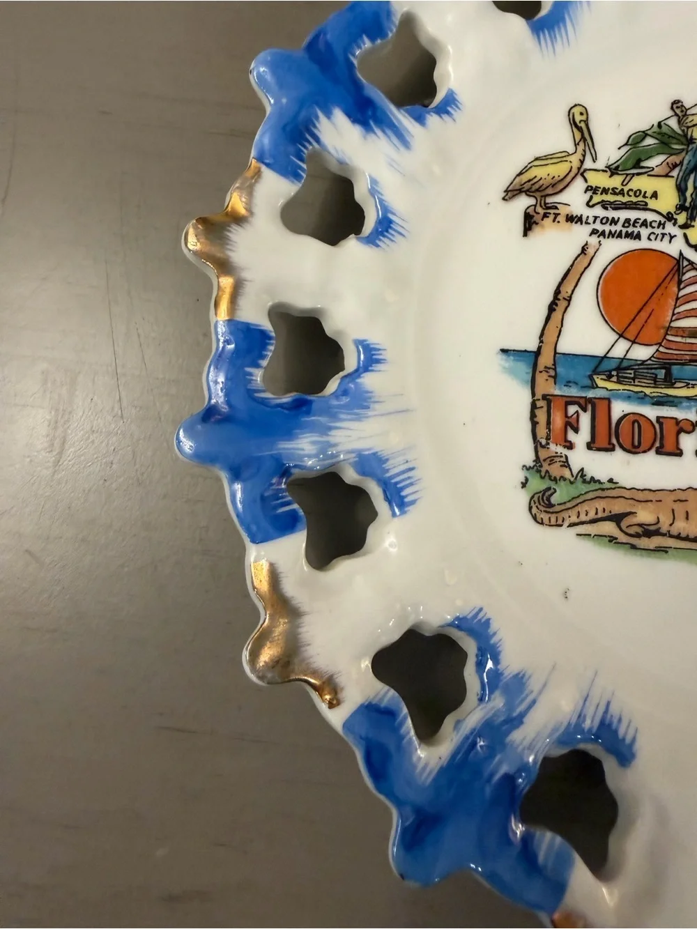 Florida Souvenir Blue Reticulated Plate Pierced Rim Gold Trim Flamingos Vintage